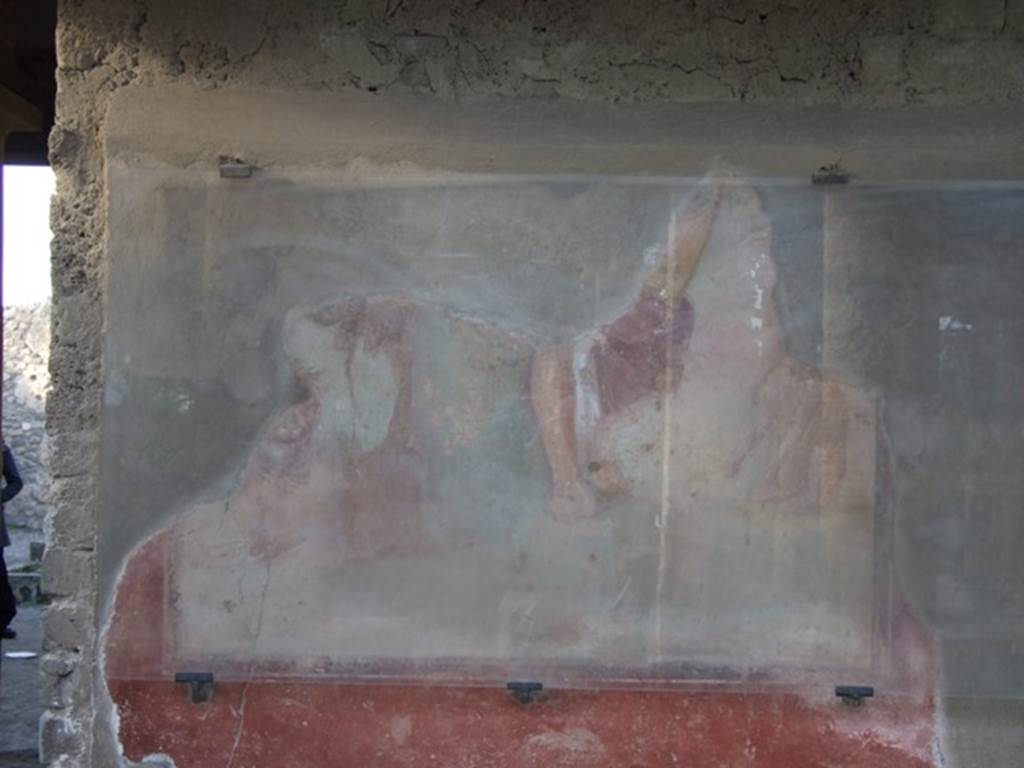 II.2.2 Pompeii.  December 2007.  Room “i”.  Remains of wall painting on north wall of upper euripus.