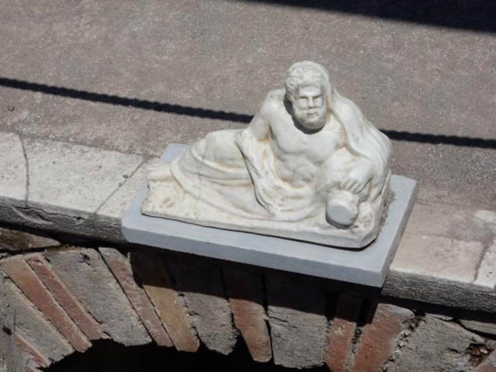 II.2.2. Pompeii. March 2009. Room “k”. Statuette of a river god replaced in garden.  
Photo courtesy of Buzz Ferebee.

