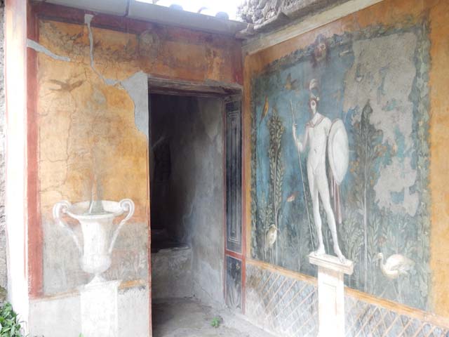 II.3.3 Pompeii. May 2016. Doorway to room 17, in south-east corner of garden.
Photo courtesy of Buzz Ferebee. 
