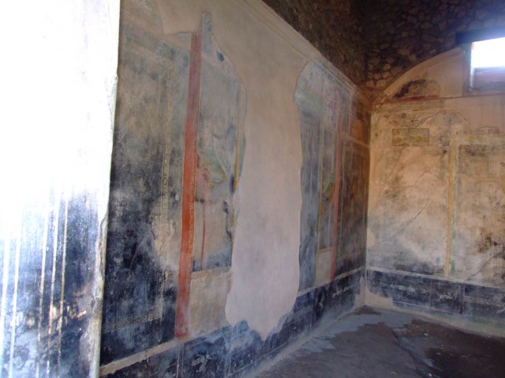 II.3.3 Pompeii.  March 2009.  Room 6.  Triclinium.  South wall.