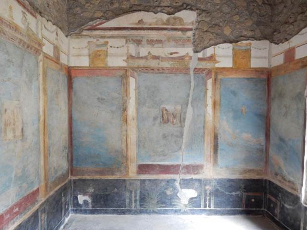 II.3.3 Pompeii. March 2009. Room 10, south wall.