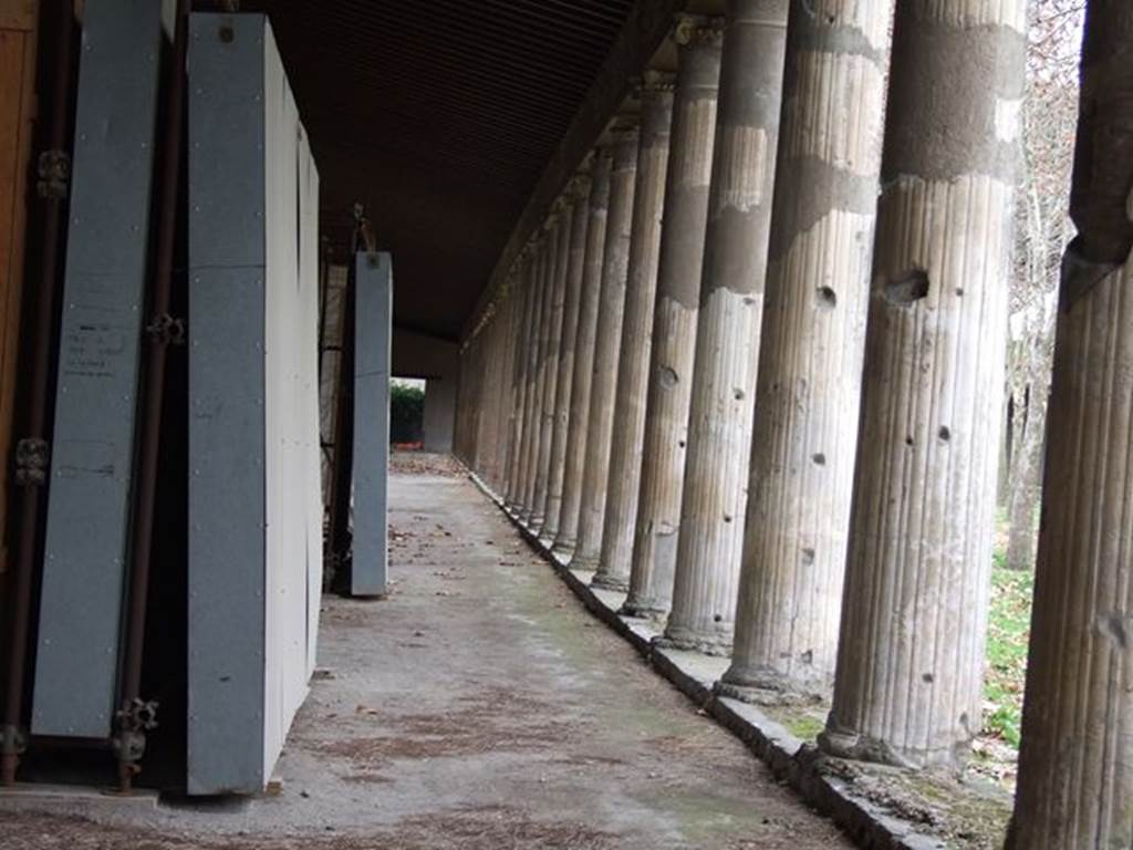 II.7.1 Pompeii. Palaestra. December 2006. Looking west along south portico.