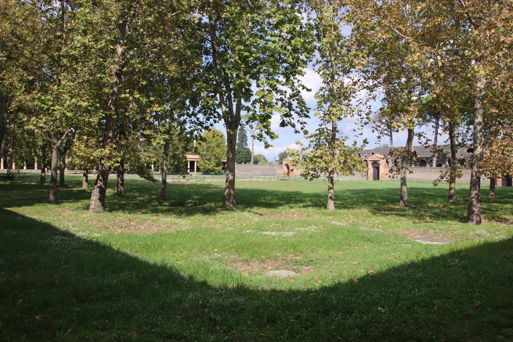 II.7.1 Pompeii. October 2022. Looking north-east, from south-west corner. Photo courtesy of Klaus Heese