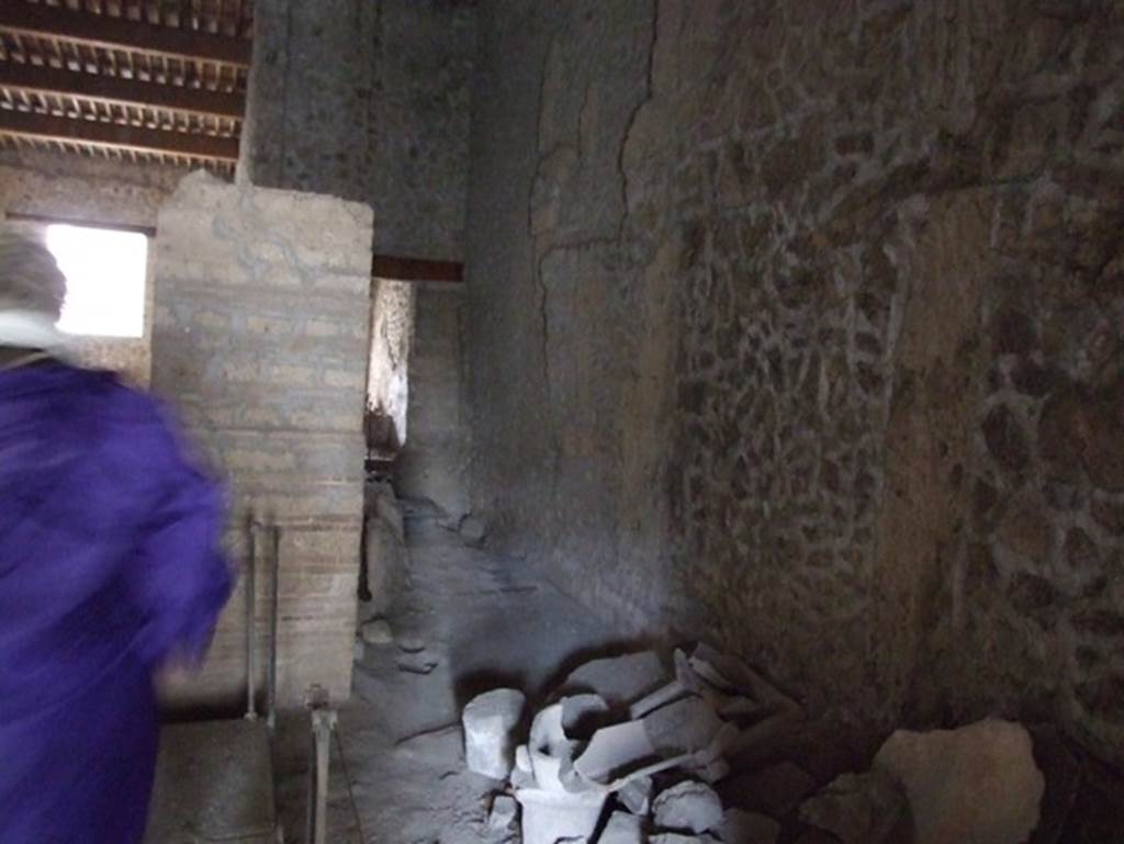 II.9.2 Pompeii. December 2007. Looking east from room 4 towards corridor room 5.