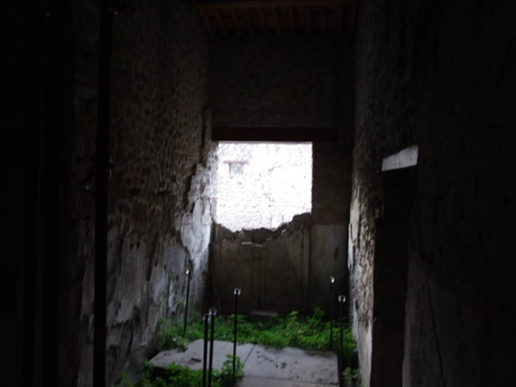 II.9.3 Pompeii. December 2007.  Entrance corridor from interior, looking towards front.