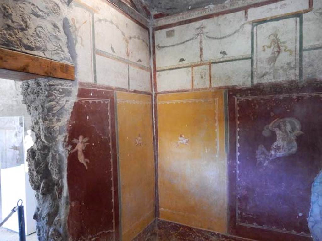 II.9.4, Pompeii. May 2018. Room 6, cubiculum, looking towards south wall with doorway, and south-west corner.
Photo courtesy of Buzz Ferebee. 
