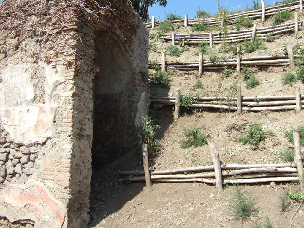 III.6.5 Pompeii. September 2005. West side of entrance, showing position of niche or recess.