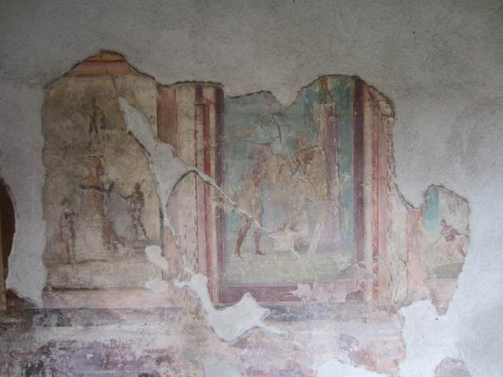 V.1.18 Pompeii. April 2012. North wall of exedra “y”. Photo courtesy of Marina Fuxa.