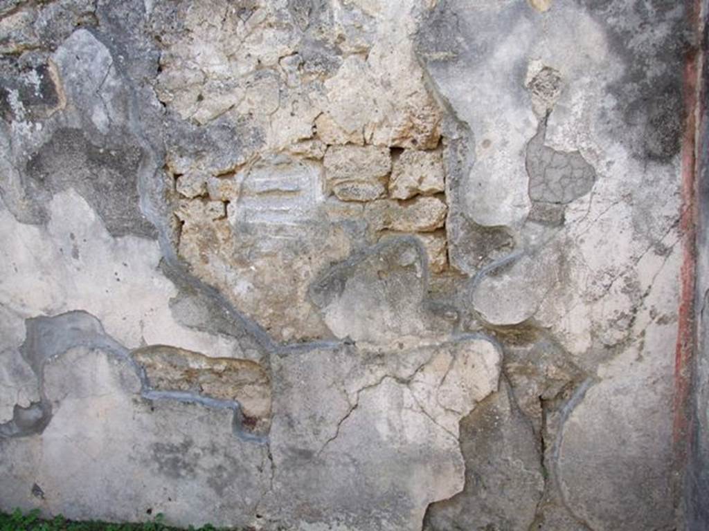 V.2.4 Pompeii. December 2007. Room 9, recess.