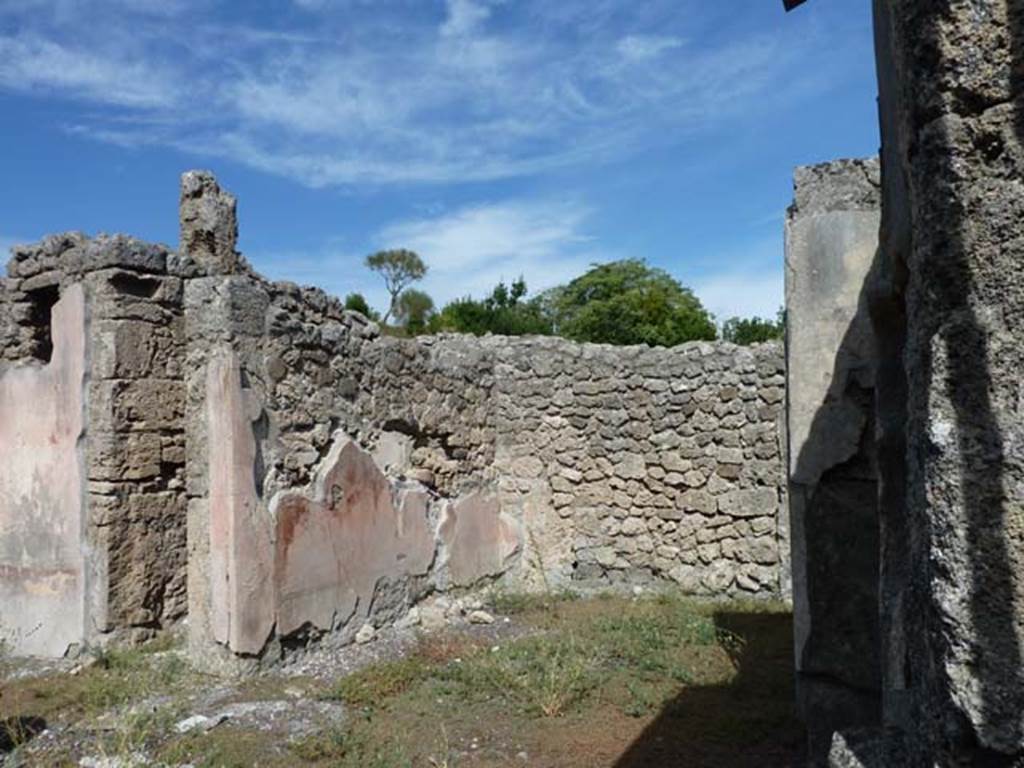 V.2.4 Pompeii. September 2015. Looking towards doorway to room 10, and room 11, in south-east corner of atrium, from entrance doorway.