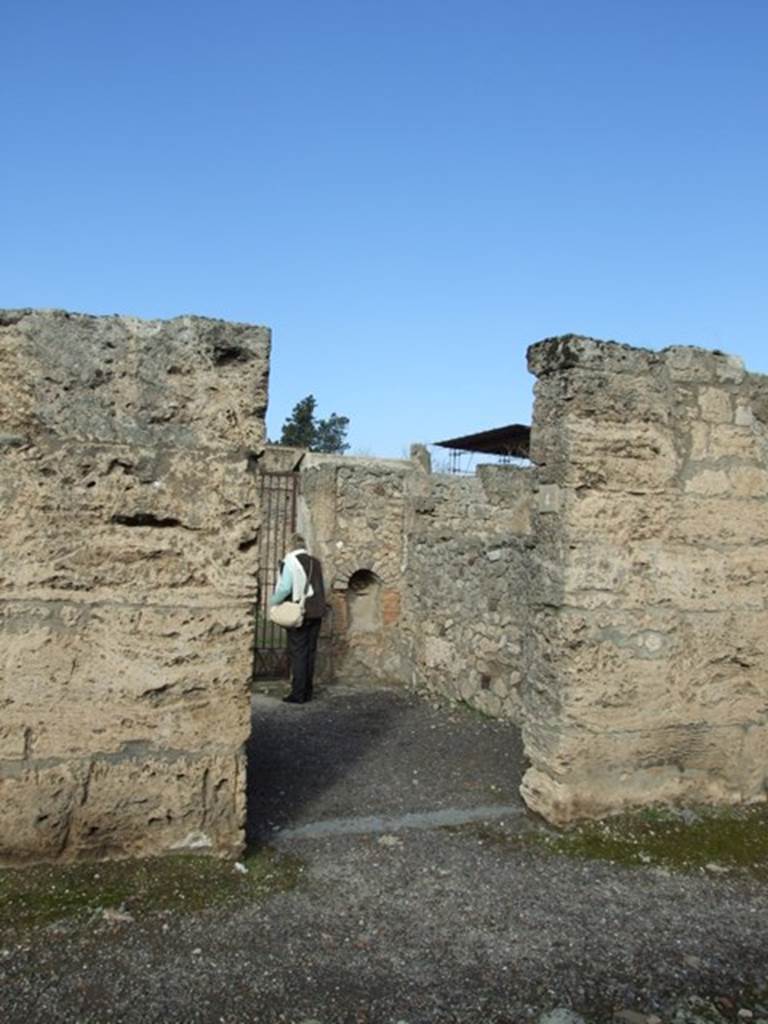 V.2.4 Pompeii. December 2007. Entrance.