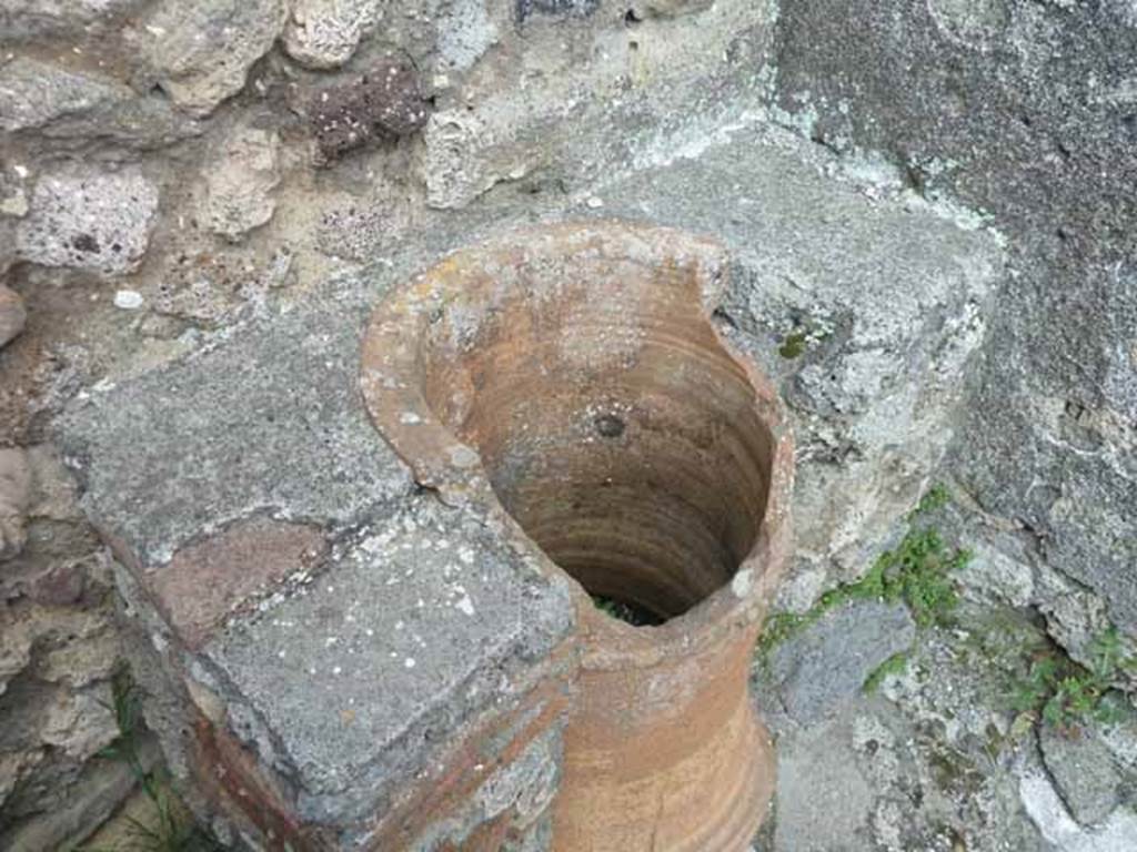 V.2.9 Pompeii. May 2010. Terracotta puteal for cistern.