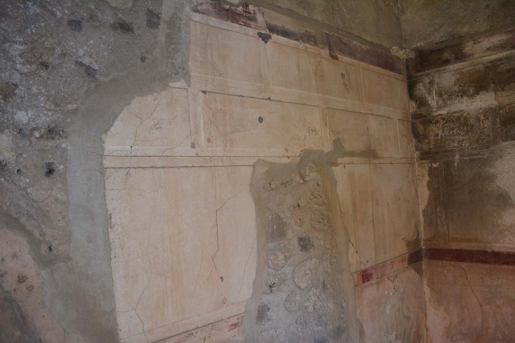 V.2.h Pompeii. October 2019. Room i, north wall.
Foto Annette Haug, ERC Grant 681269 DCOR.
