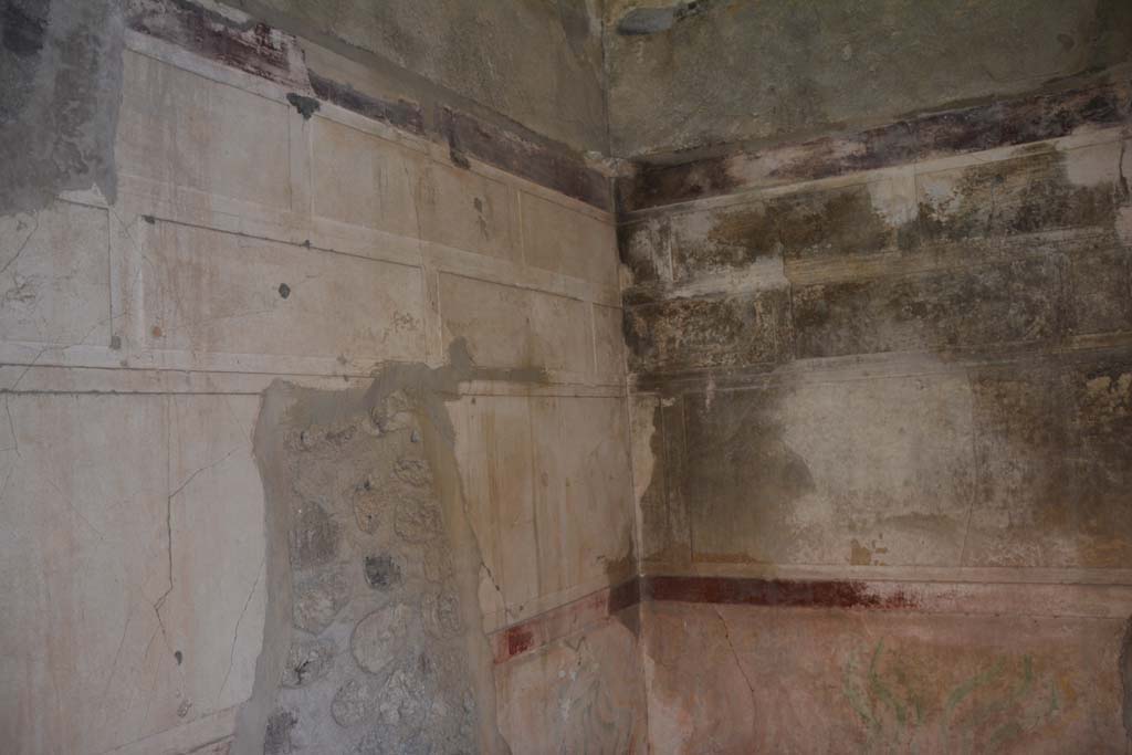 V.2.h Pompeii. October 2019. Room i, north-east corner.
Foto Annette Haug, ERC Grant 681269 DCOR.

