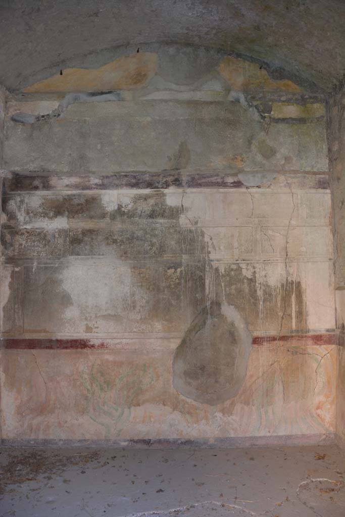 V.2.h Pompeii. October 2019. Room i, looking towards east wall.
Foto Annette Haug, ERC Grant 681269 DCOR.
