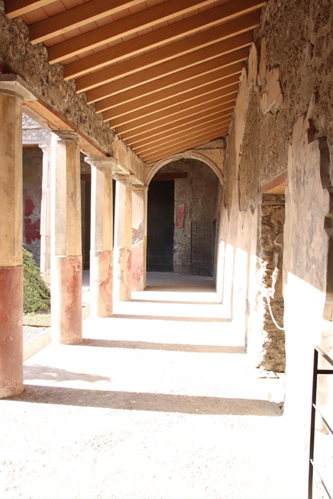 V.2.i Pompeii. October 2023. East portico, looking north from near Oecus 21. Photo courtesy of Klaus Heese.