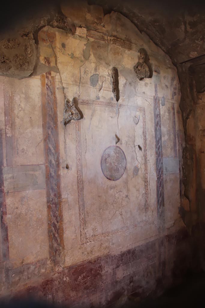 V.2.i Pompeii.  October 2023. Room 4, north wall. Photo courtesy of Klaus Heese.