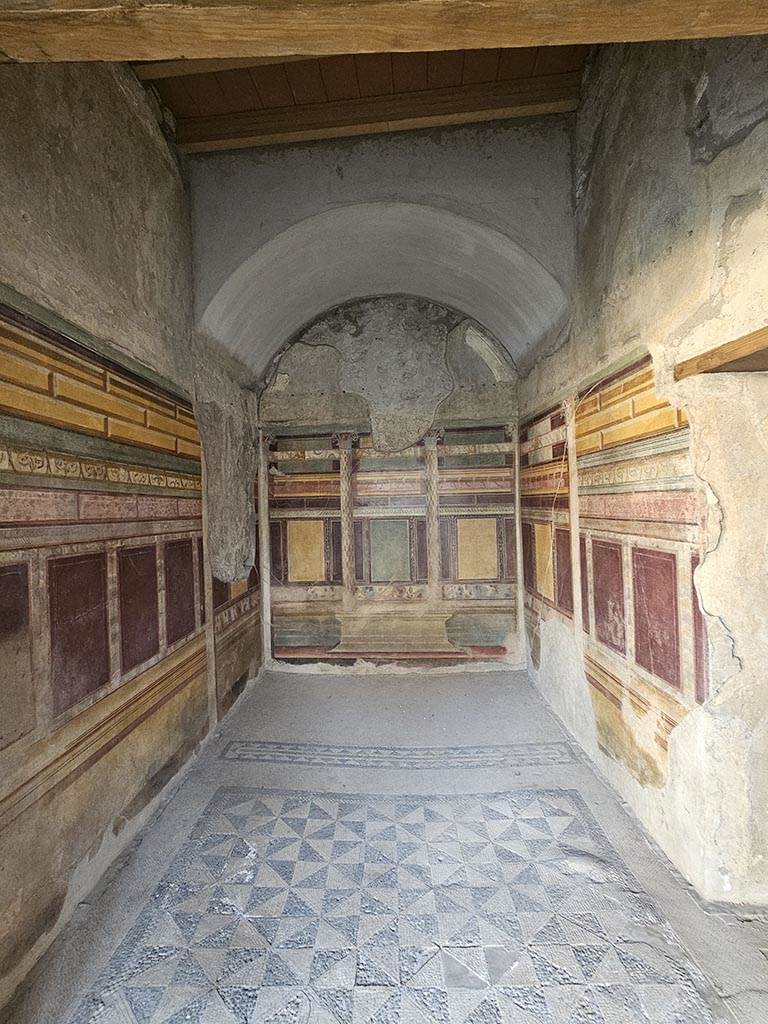V.2.i Pompeii. November 2024. Room 18, looking south. Photo courtesy of Annette Haug.

