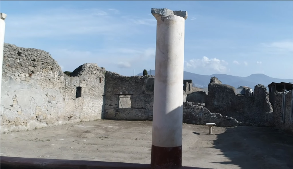 V.3 Pompeii. Casa del Giardino. April 2020. Garden 2. It was possible to excavate all the flower bed boundaries and make casts of the roots of the plants which had been planted there. The PAP palaeobotanists have gathered all the evidence to study the garden and understand what had been planted in it, as well as how it had been laid out and therefore it will be possible to restore it in a philologically correct manner.
April 2020. Giardino 2. È stato possibile scavare tutti le delimitazioni in aiuole fare di calchi delle radici delle piante di vi erano piantate e quindi i nostri paleobotanici del PAP hanno recuperato tutta la documentazione per studiare il giardino capire che cosa era piantato in questo giardino come era articolato e quindi ci sarà la possibilità di ripristinarlo in maniera filologicamente corretta.
Photograph © Parco Archeologico di Pompei.