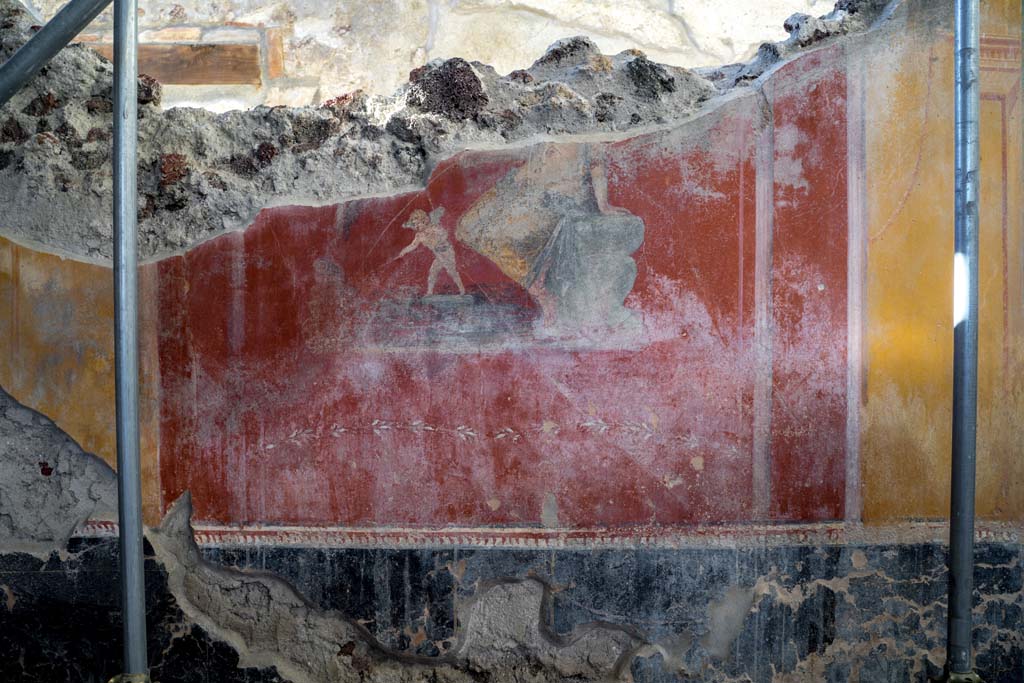 V.3 Pompeii. Casa del Giardino. October 2021.
Room 3, looking towards north wall with central fresco of Venus and cupid (Venus fishing). Photo courtesy of Johannes Eber.