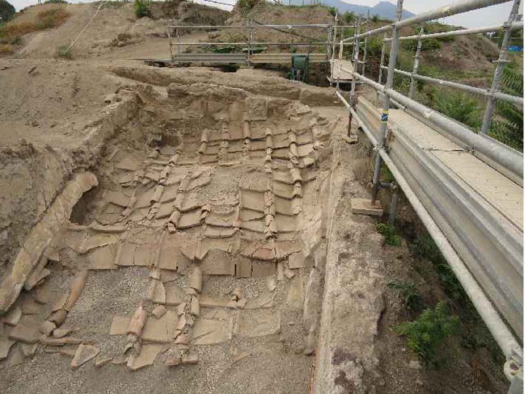 V.3 Pompeii. Casa del Giardino. June 2018. Ambiente 6, room with collapsed roof.
Ambiente 6, camera con tetto in crollo.
Photograph © Parco Archeologico di Pompei.
