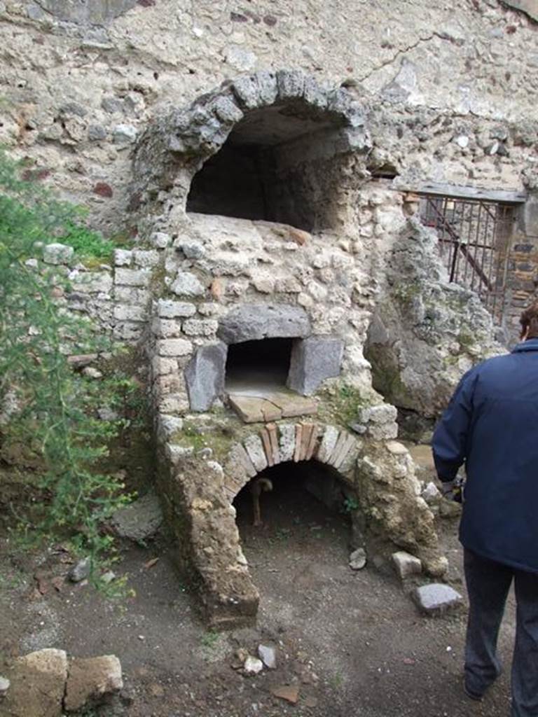 V.4.7 Pompeii. December 2007. Oven near gate of V.4.8, looking east.
