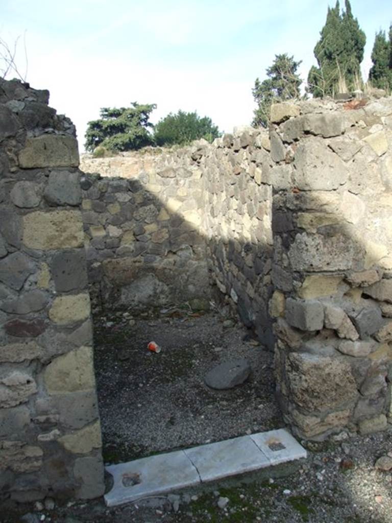 VI.1.7 House of the Vestals.  Room 1 on north side of atrium.