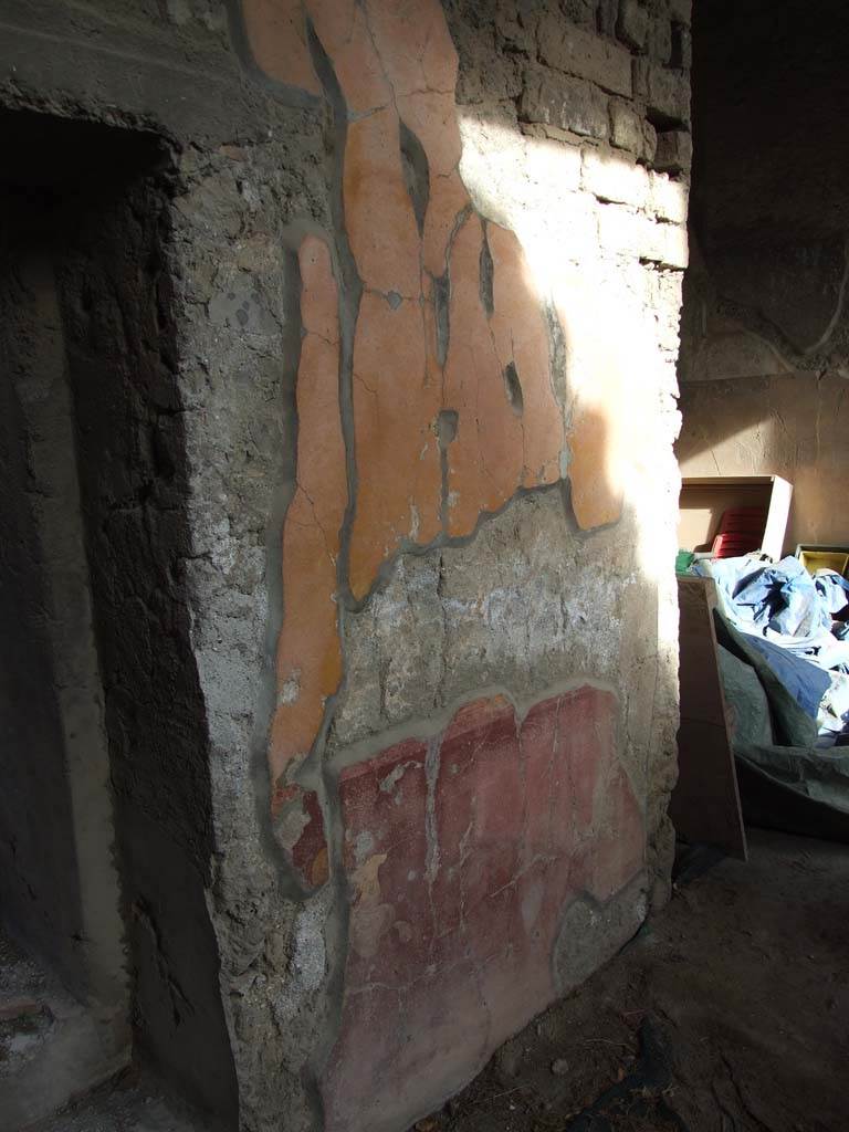 VI.1.7 Pompeii. December 2007. Wall between rooms 14 and 15 on north side of peristyle.