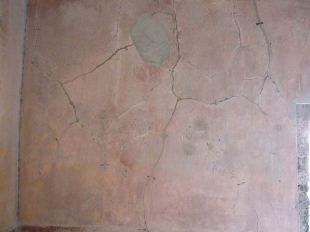 VI.1.10 Pompeii. December 2007. Room 9.  Room to south of garden.  West wall.