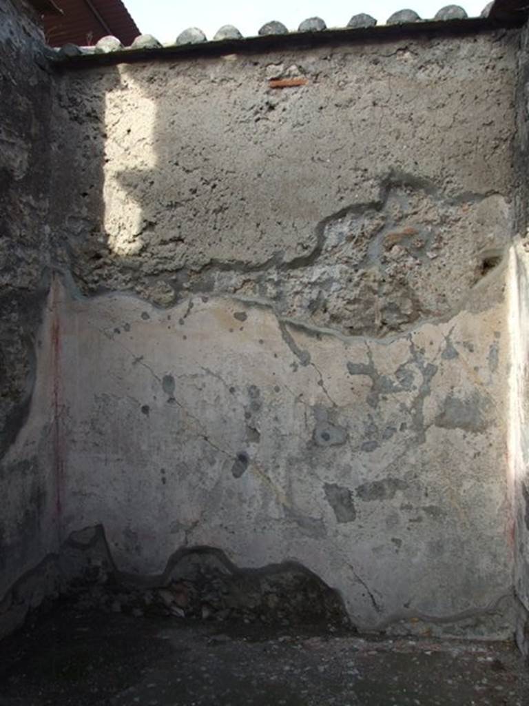 VI.1.10 Pompeii. December 2007. Room 2, north wall of cubiculum.