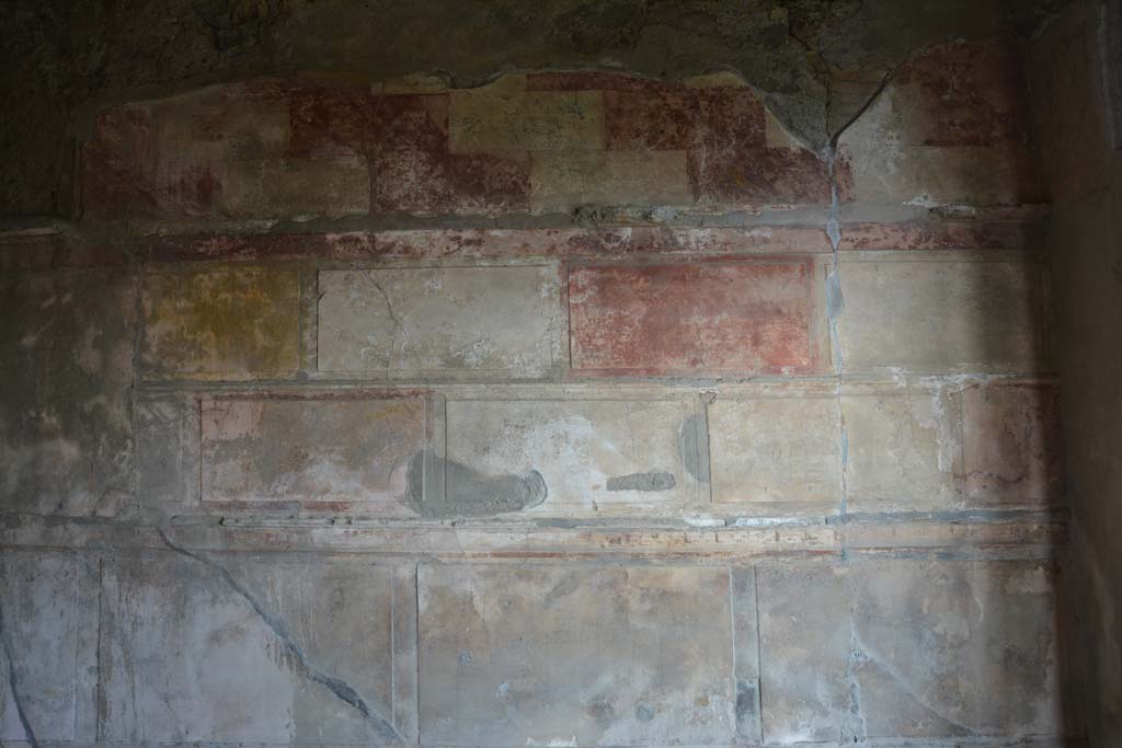 VI.2.4 Pompeii. March 2019. Upper north wall in oecus.
Foto Annette Haug, ERC Grant 681269 DCOR.
