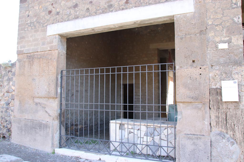 VI.2.5, Pompeii, May 2024. Entrance doorway on east side of Via Consolare. Photo courtesy of Klaus Heese.