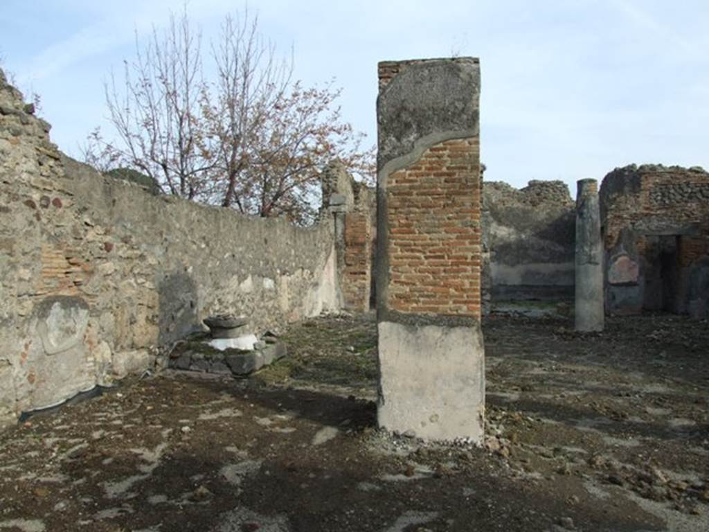 VI.5.5 Pompeii. December 2007. North portico, looking east.