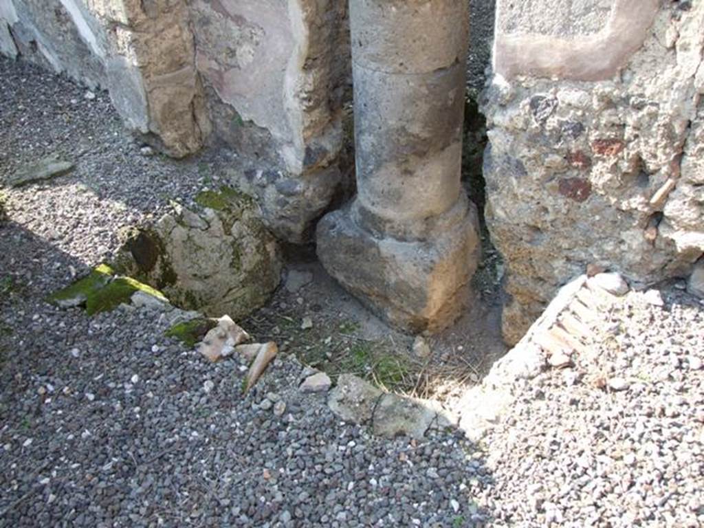 VI.5.17 Pompeii. March 2009. Base of Etruscan column.