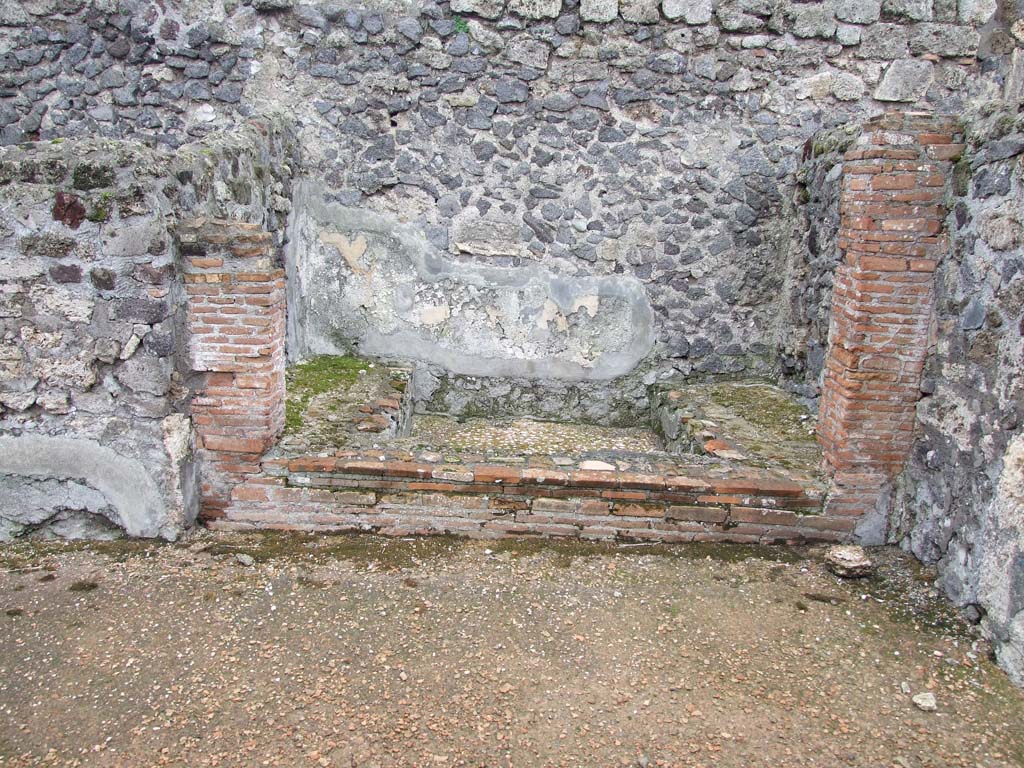 VI.7.18 Pompeii. December 2006. Room on south side of atrium.