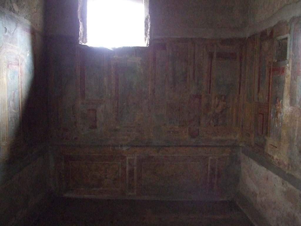 VI.7.23 Pompeii. December 2006. Cubiculum. West alcove, south wall.
Plasterwork and white upper layer were probably never completed.


