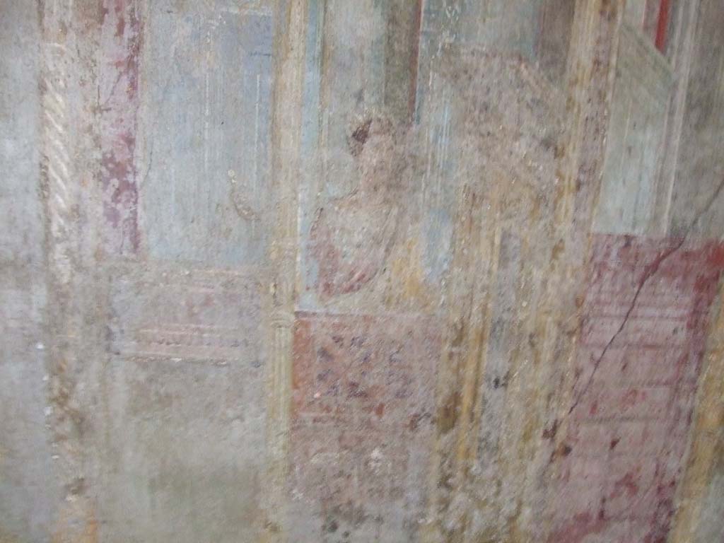 VI.7.23 Pompeii. December 2006. Cubiculum. South alcove, south wall. Female figure leaning from a balcony.
See Caso L., in Rivista di Studi Pompeiani III, 1989, p. 112.
