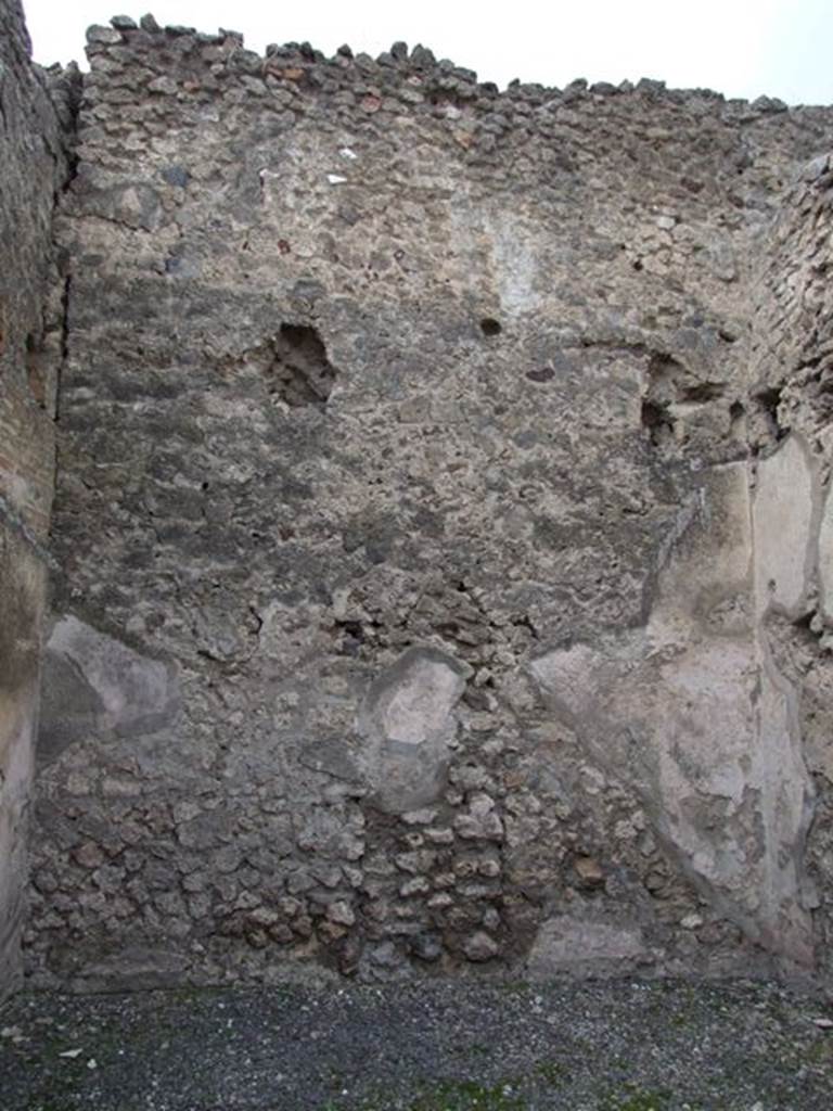 VI.8.18 Pompeii.  Shop.  December 2007.  West wall.