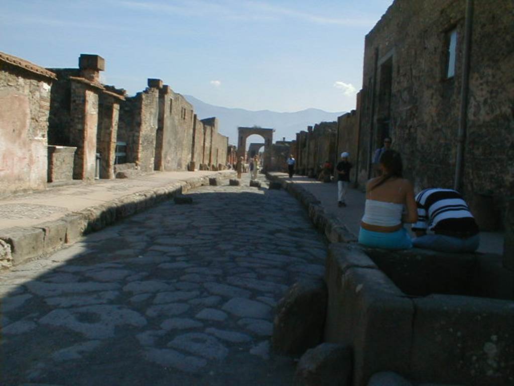 VI.8.24. Linked to VI.8.23

VI.10                Via di Mercurio looking south                            VI.8.2