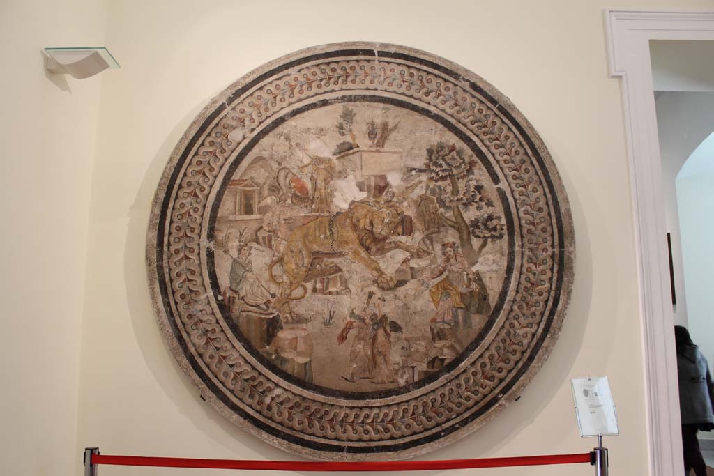 VI.9.5, Pompeii. March 2014.
Mosaic of lion and cupids between Dionysus and maenads, on display on a wall in Naples Museum.
Found in April 1829 in triclinium 27.
Now in Naples Archaeological Museum. Inventory number 10019.
Foto Annette Haug, ERC Grant 681269 DÉCOR.