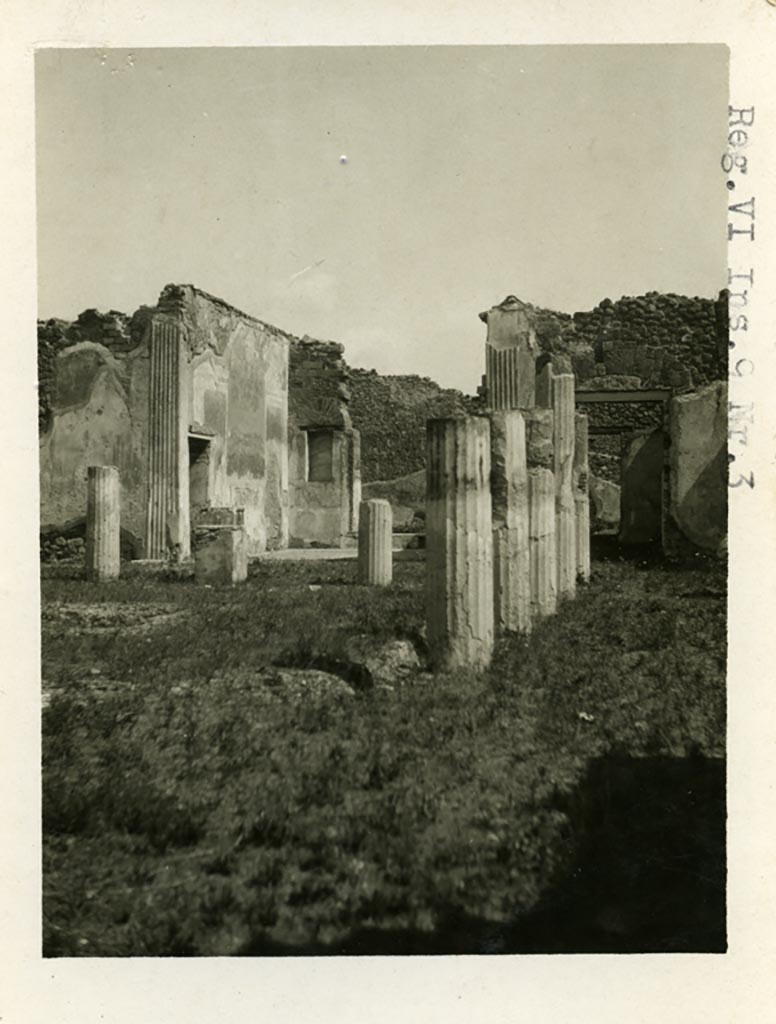 VI.9.5 Pompeii, linked to VI.9.3. pre-1937-39.
Corinthian atrium 16, looking north-east along south portico towards triclinium 27, tablinum 26 and room 28.
Photo courtesy of American Academy in Rome, Photographic Archive. Warsher collection no. 1769.