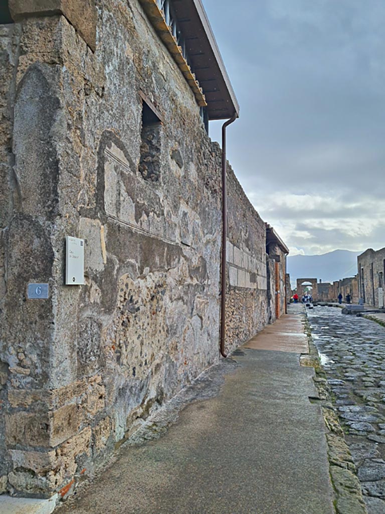 VI.9.6 Pompeii. November 2023. 
Looking south along east side of Via di Mercurio, from entrance doorway. Photo courtesy of Giuseppe Ciaramella.
