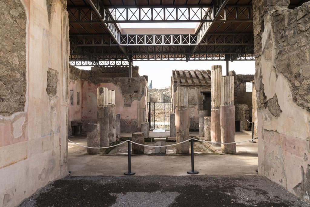 VI.9.6 Pompeii. January 2023. Room 9, looking west across atrium from tablinum. Photo courtesy of Johannes Eber.