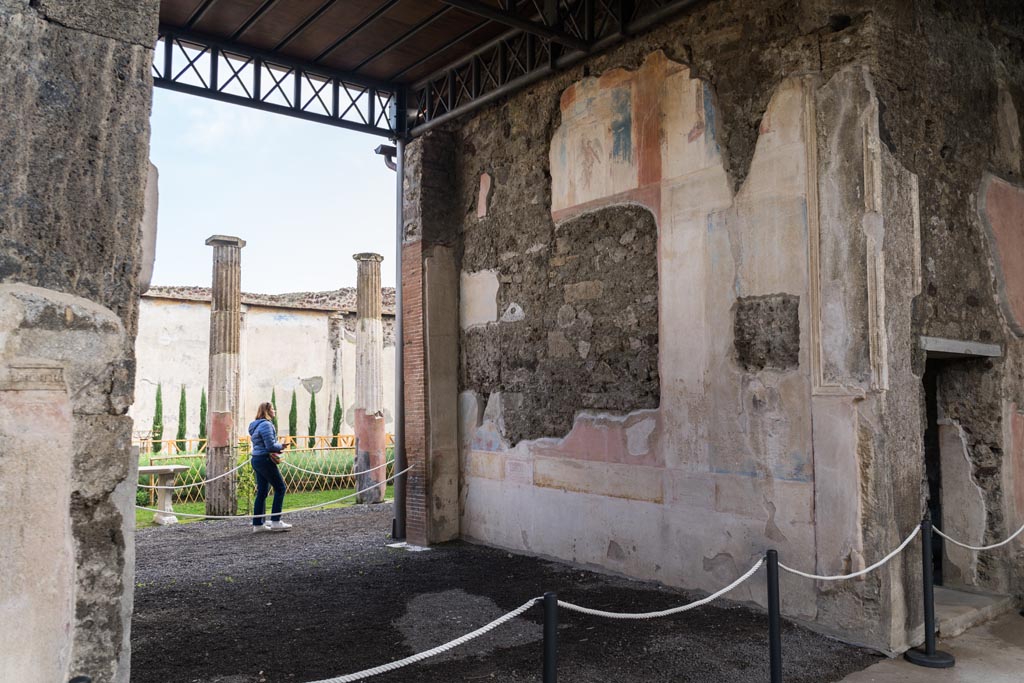 VI.9.6 Pompeii. January 2023. Room 9, looking towards south wall of tablinum. Photo courtesy of Johannes Eber.
