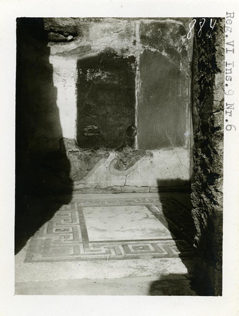 VI.9.6 Pompeii. Pre-1937-39. Room 12, looking towards north wall and mosaic floor from doorway.
Photo courtesy of American Academy in Rome, Photographic Archive. Warsher collection no. 884.
