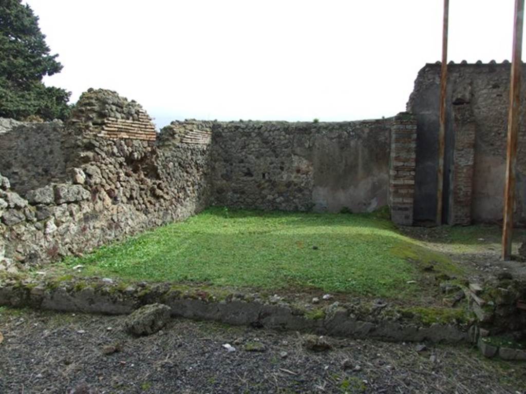 VI.9.7 Pompeii. March 2009. Room13, garden. Looking south from north passageway.  The garden had a roofed passageway on its north and west sides.  A low wall separated the garden from the passageway. See Jashemski, W. F., 1993. The Gardens of Pompeii, Volume II: Appendices. New York: Caratzas. (p.140)
