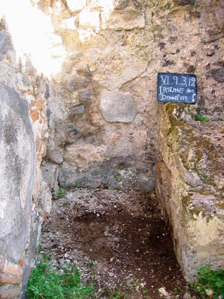 VI.9.12 Pompeii. July 2008. Looking south at latrine. Photo courtesy of Barry Hobson.