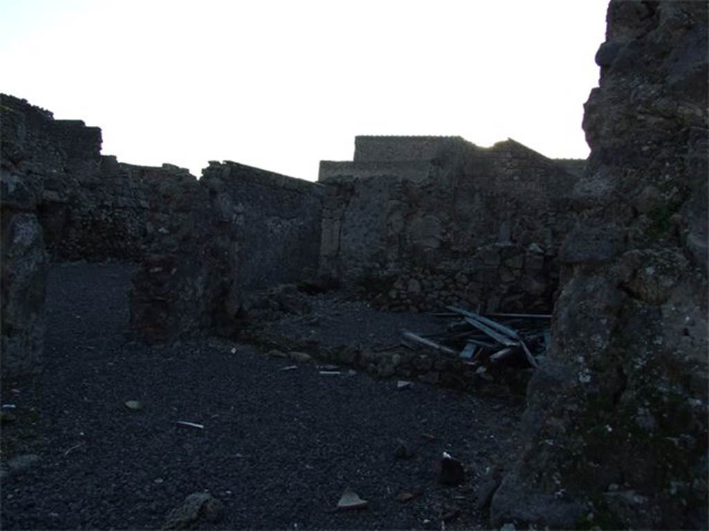 VI.10.2 Pompeii. December 2006. Looking west across ruined bedrooms towards atrium.