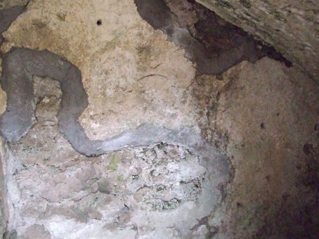 VI.10.6 Pompeii.  March 2009.  Room 8.  Recess under stairs.
