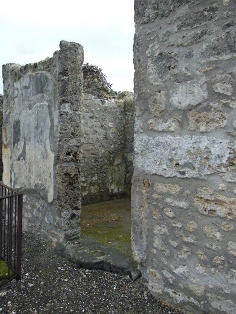VI.10.6 Pompeii.  March 2009.  Room 9.